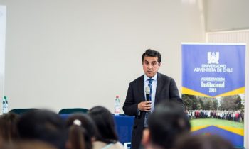 Director de Liceo de San Nicolás Dicta Charla en la UnACh