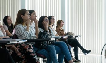 Alumnos de Obstetricia son Capacitados por Colegio de Matronas y Matrones de Chile