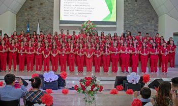 Carrera de Obstetricia Realiza su Primera Ceremonia de Investidura