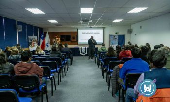 Facultad de Educación y Ciencias Sociales (FECS) realizó Jornada de Actualización a asistentes de la Educación