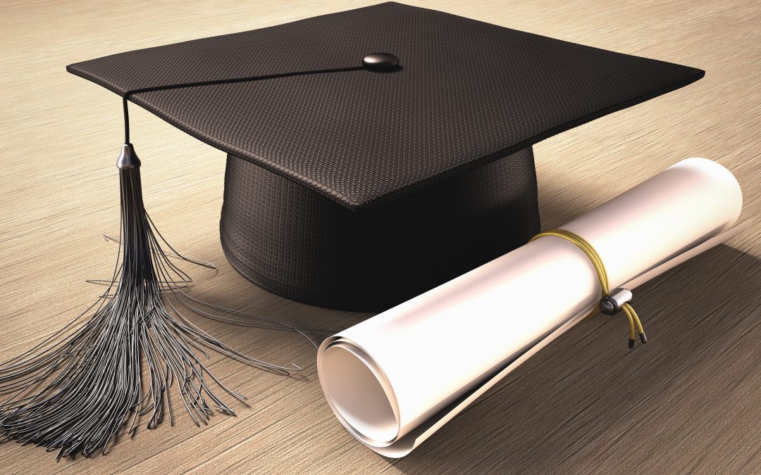 DOS NUEVAS ACADÉMICAS DE LA FACULTAD DE EDUCACIÓN RECIBEN SU GRADO DOCTORAL