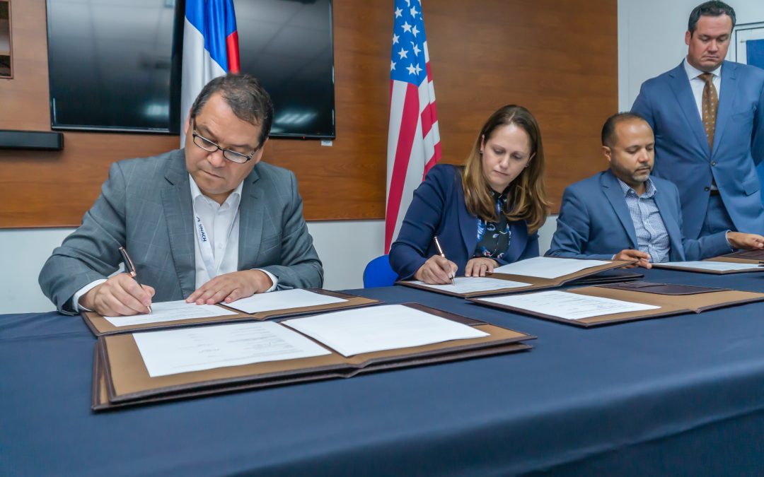 AdventHealth firma convenio con instituciones adventistas en la UNACH