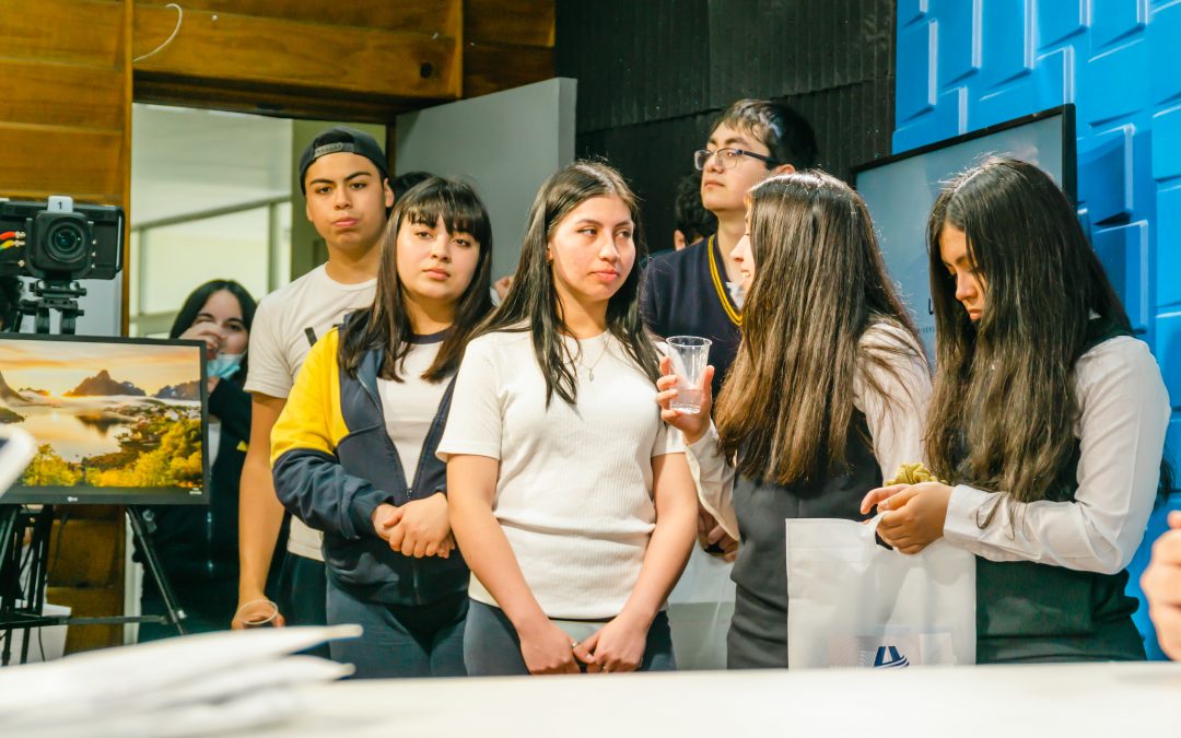 Visita del colegio Hispano Americano Rio Viejo a la UNACH