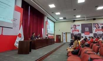 Pedagogía en Educación Física participan en congreso en Talca