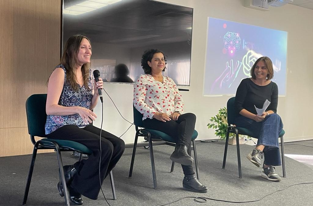 Académicos realizan jornada de reflexión sobre Inteligencia Artificial y desafíos para el quehacer universitario