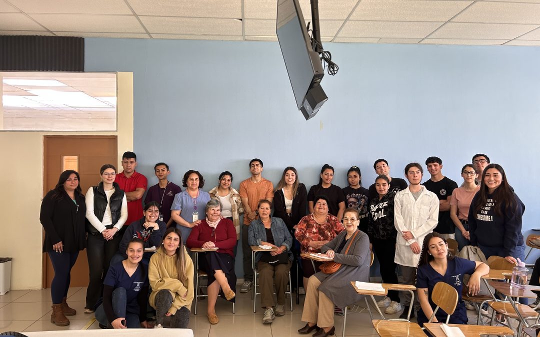 Estudiantes de Masoterapia Regalan Bienestar a la Agrupación “Alegría Campesinos”