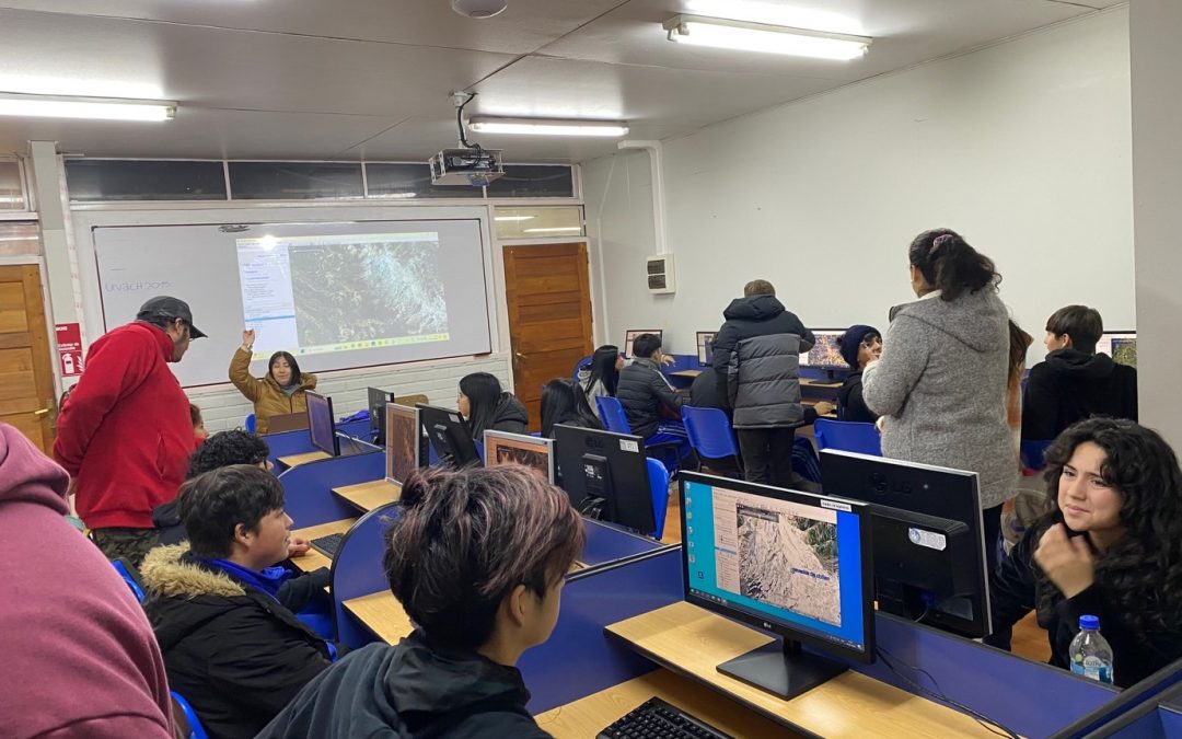 Pedagogía en Historia y Geografía realiza Taller de Actualización en Geografía