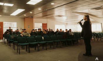 Charla informativa sobre Política Integral contra el acoso sexual, violencia y discriminación de género para la Facultad de Teología