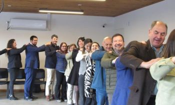 Docente de Pedagogía en Educación Diferencial de la UNACH lidera jornada de autocuidado en Coihueco