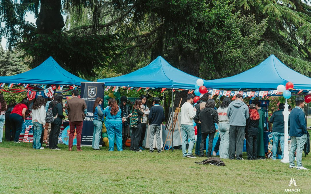 Estudiantes de Ñuble Celebraron la Diversidad Cultural en la “English Fair” realizado en la UNACH