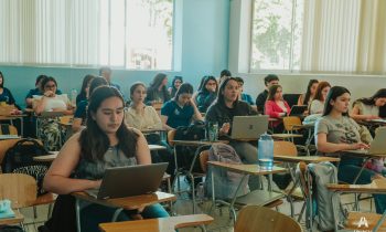 Enfermería de la Universidad Adventista de Chile realizó clase espejo con universidad colombiana