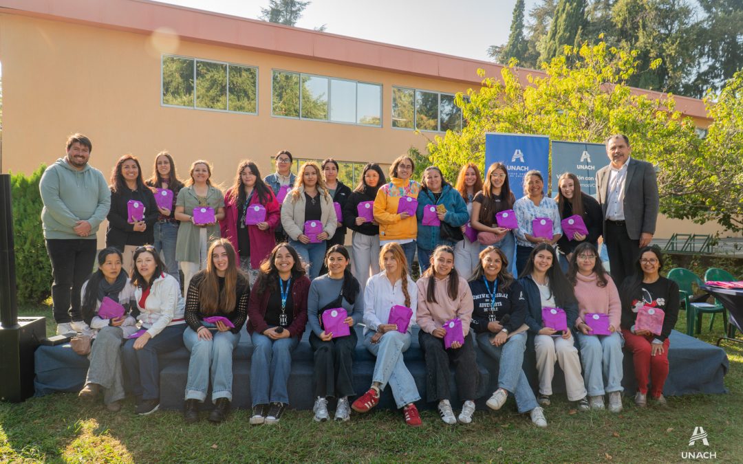 Feria Mujer Emprende en la UNACH celebra el liderazgo femenino en el mes de la mujer 