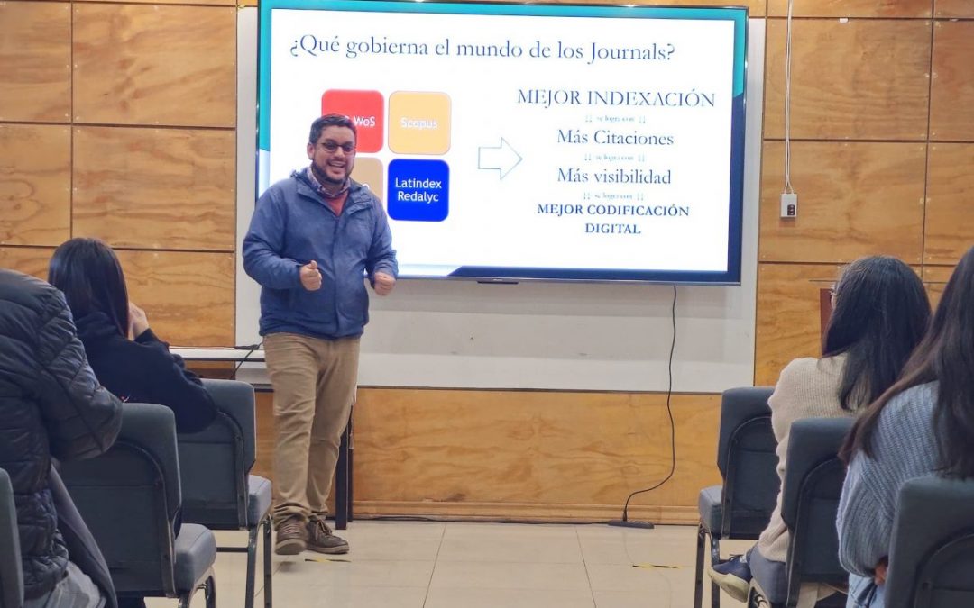 Docentes de la UNACH fortalecen sus habilidades investigativas en capacitación con experto metodólogo