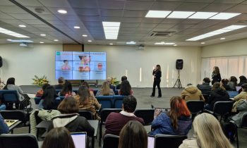 Capacitación en el Cuidado de la Voz para Docentes: Una Herramienta Esencial en la Labor Educativa