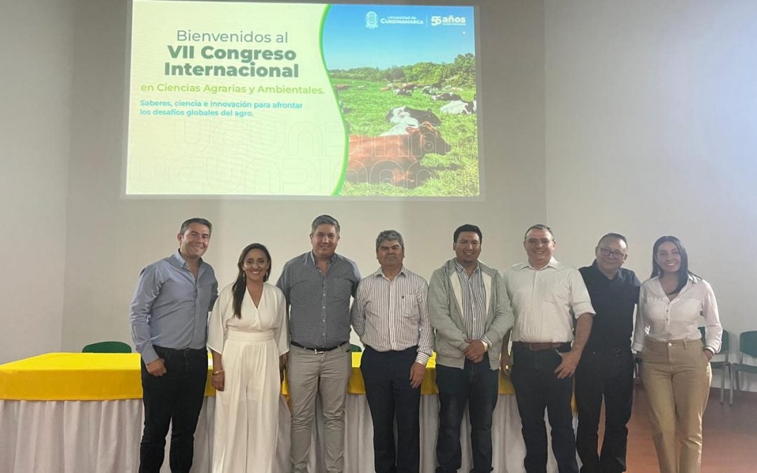 Director de Agronomía de la UNACH comparte conocimientos en  universidad colombiana