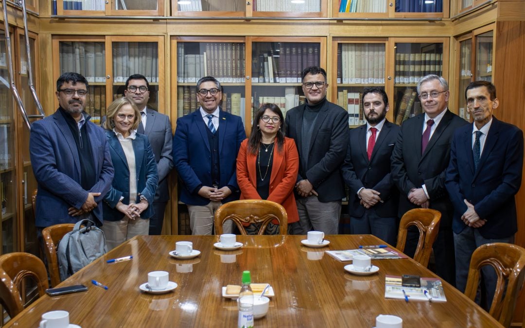 Carrera de Derecho de la UNACH participó en las Primeras Jornadas Nacionales de Derecho y Religión en PUCV