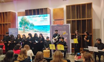 La poesía de Gabriela Mistral resonó en la voz e interpretación de académicos y estudiantes de la UNACH