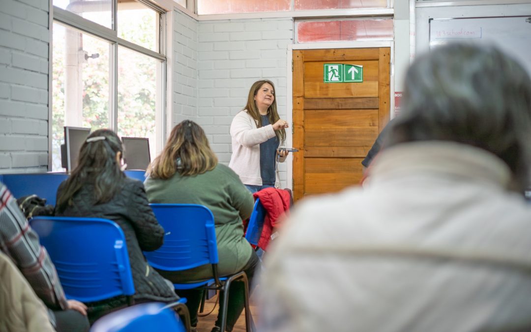 Magister en Innovación Social de la Universidad Adventista adjudica fondo para programa de emprendimiento femenino