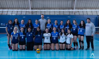 UNACH fortalece la formación integral de sus estudiantes con clínica de voleibol junto a Dusan Bonacic