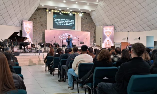 Comunidad Universitaria: El Corazón de la Semana de Énfasis Espiritual «Now or Never»