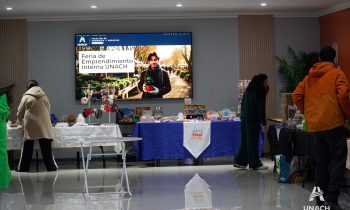 Estudiantes de la UNACH destacaron con innovadores productos en la 5° Feria de Emprendimiento Interna