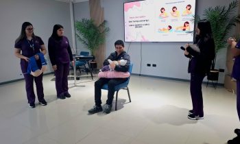 Futuros nutricionistas capacitan al personal del CESFAM Violeta Parra para fortalecer entornos protectores de la lactancia materna