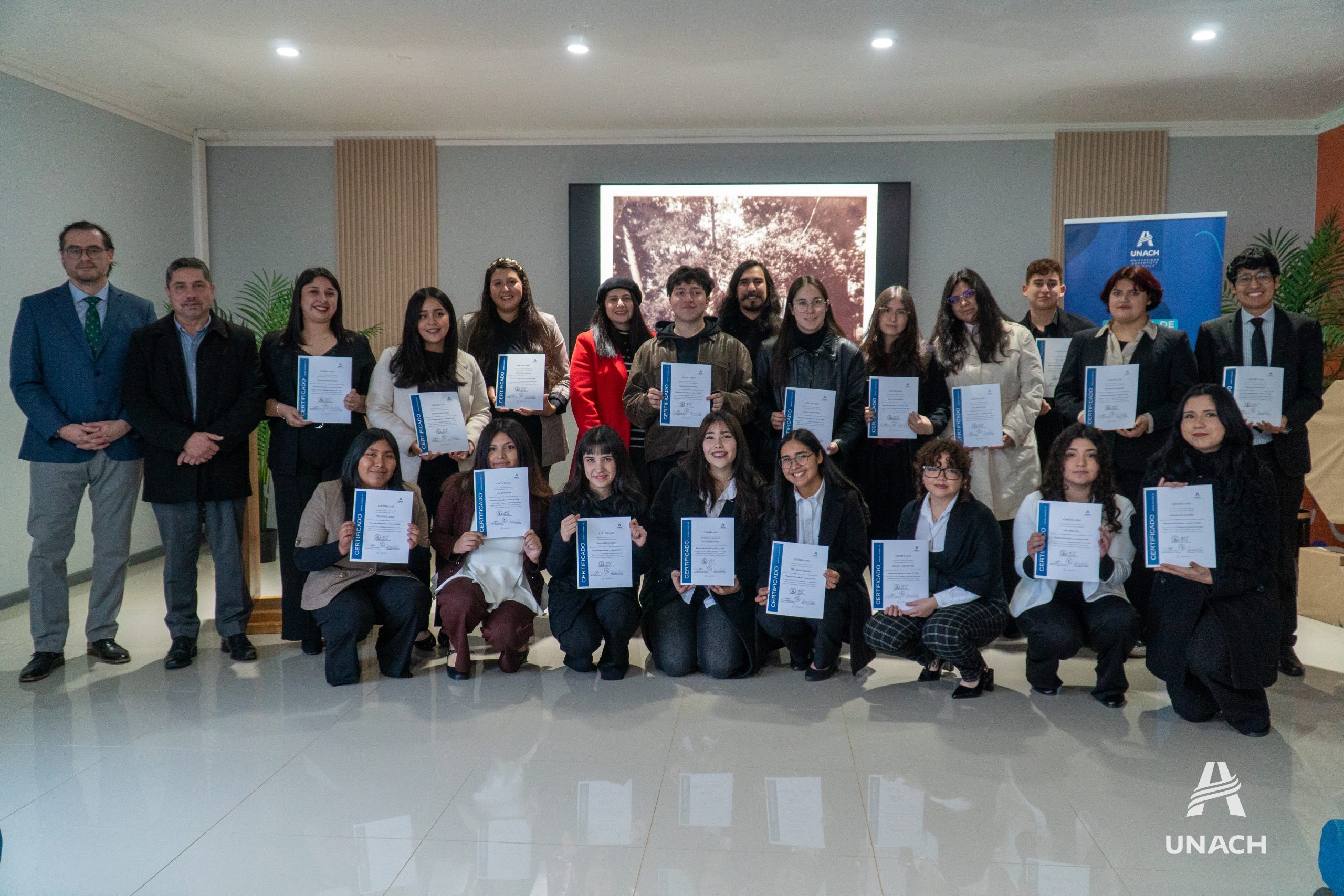 Grupo de estudiantes de PEGB que participaron del proyecto
