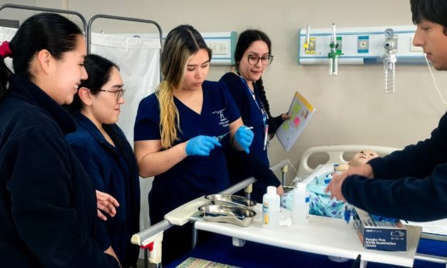 CIDD, FACS y Centro de Simulación Clínica fortalecen la docencia en simulación clínica