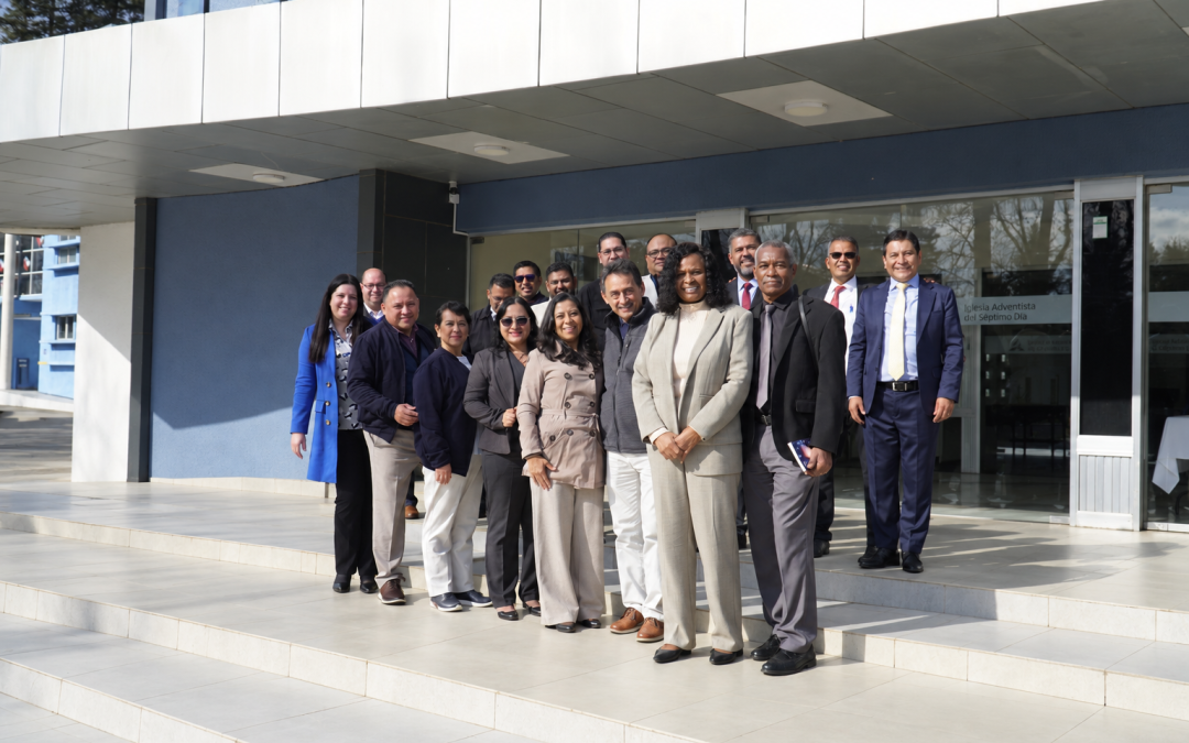 Líderes educativos adventistas destacan excelencia y misión de la UNACH